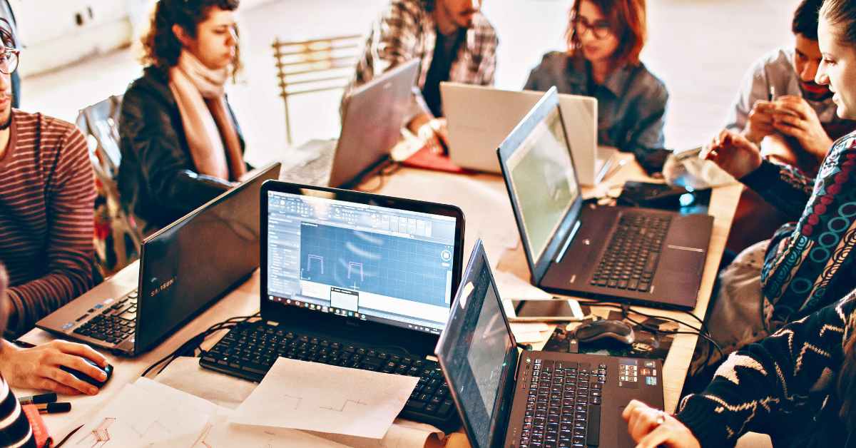 What to Measure When Tracking Employee Communications Success